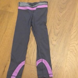 Lululemon Inspire Crop size 4